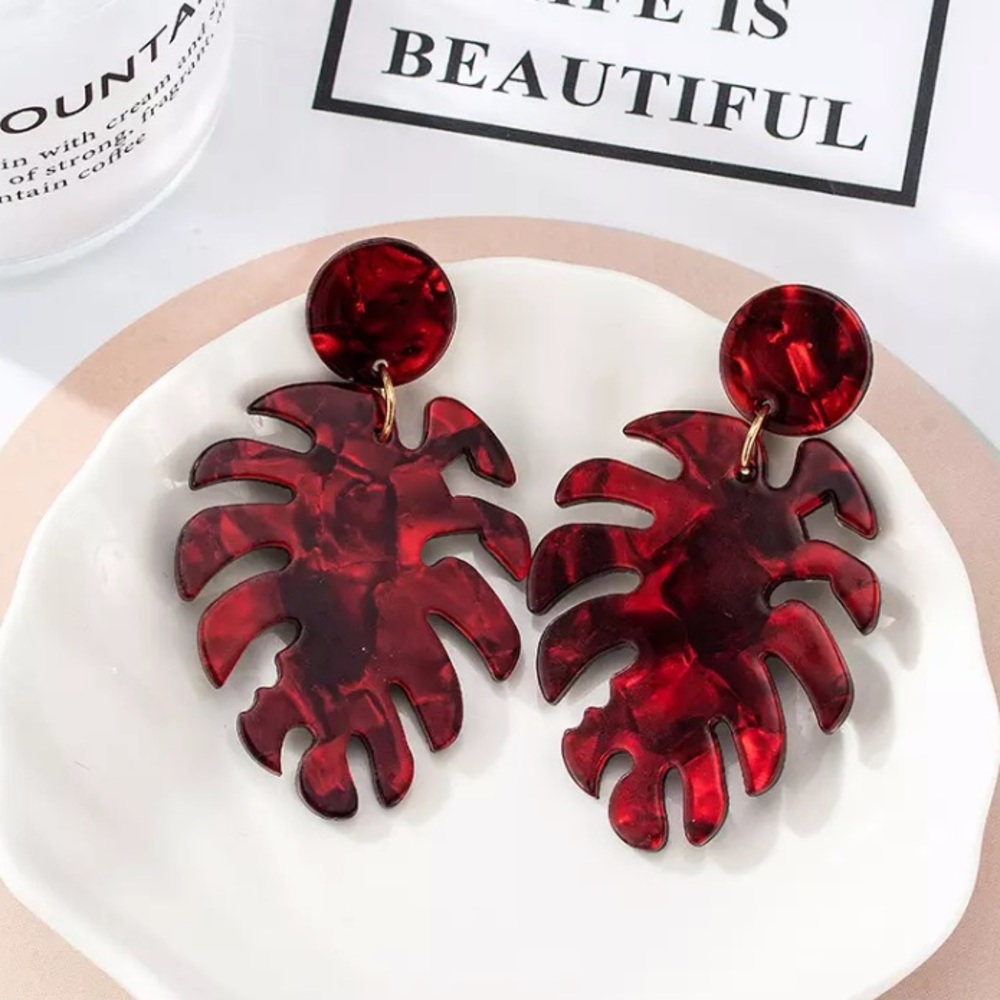 🎉 New Red Banana Leaf Stud Statement Earrings set